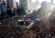 Photo of With marches and some episodes of violence, Chile experienced its second anniversary of the “social outbreak”