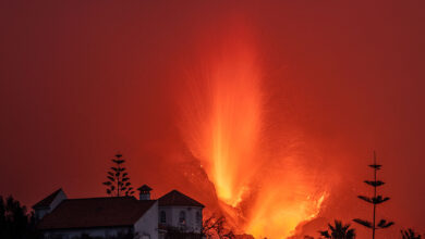 Photo of La Palma volcano in Spain has been erupting for 5 weeks with a series of earthquakes