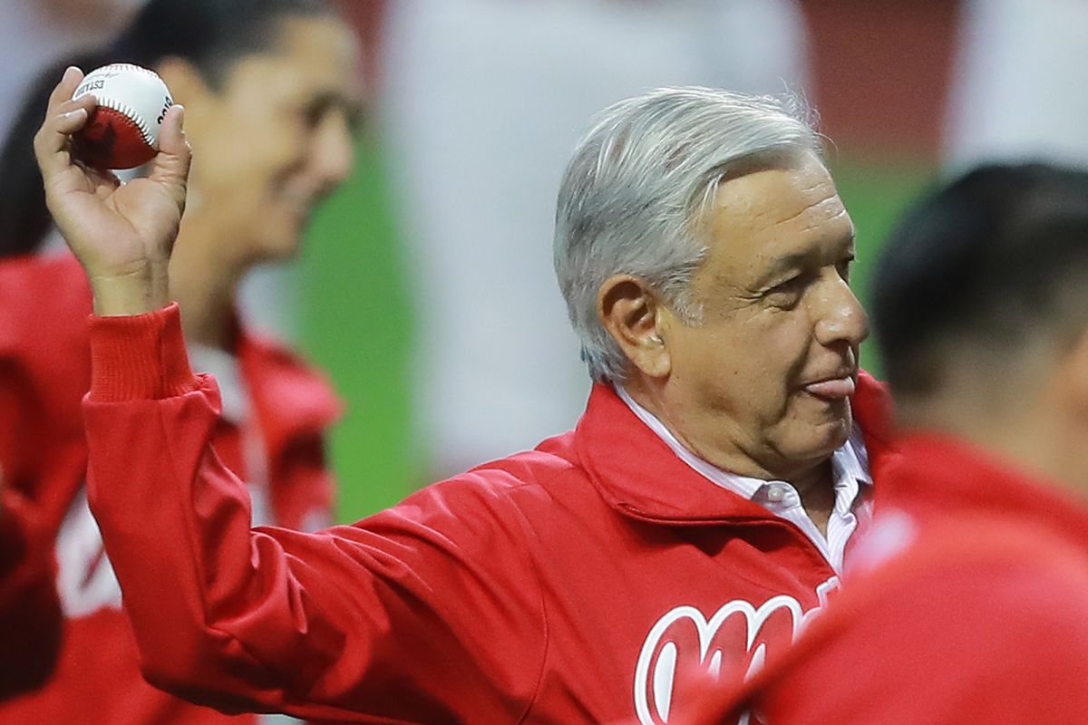 At the beginning of his six-year term, López Obrador promised that he would promote the training of new baseball players, with the purpose that in 2024 there will be 60 or 80 Mexicans in the Big Top.