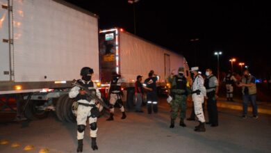 Photo of Mexican authorities intercept 652 migrants in refrigerated containers