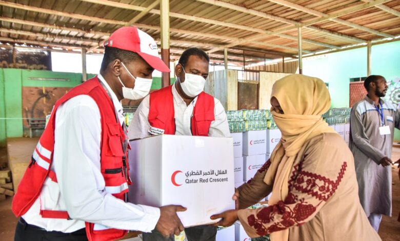 The QRCS provides relief items to flood-hit families in Sudan